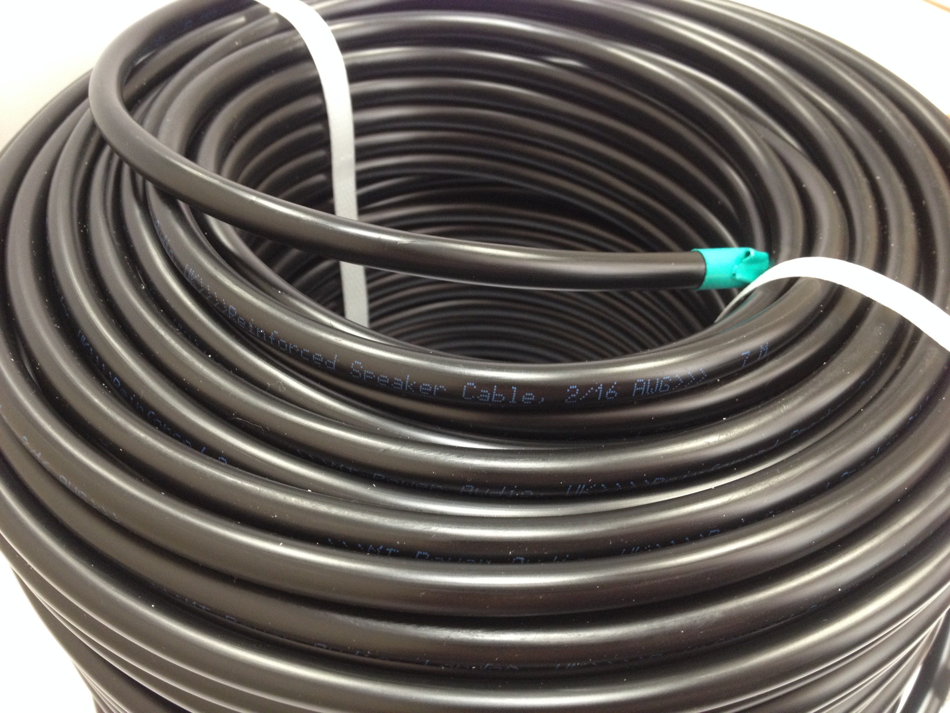 Акустический кабель MT-Power Reinforced Speaker Cable 2/14 AWG,(2 x 2,5 mm2) - 